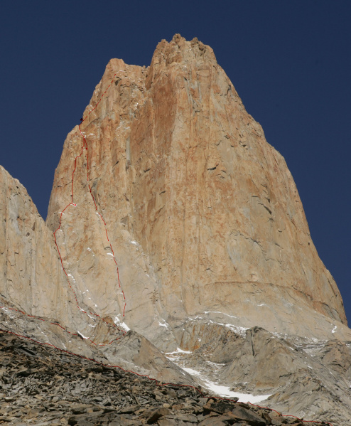 Файл:Torre Central 2800 м2.jpg